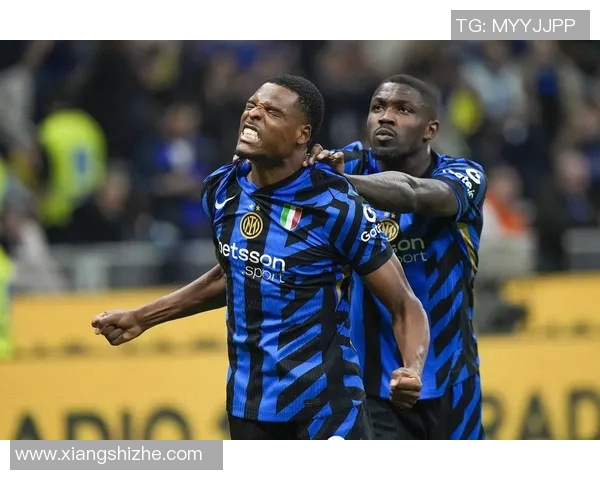 足球贝里与维冈的激烈对决即将上演球迷期待精彩瞬间与精彩进球 足球贝里与维冈的激烈对决即将上演球迷期待精彩瞬间与精彩进球