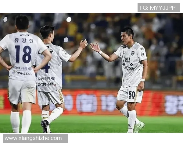 全北现代与江原FC激战在即谁能在韩职联中笑到最后